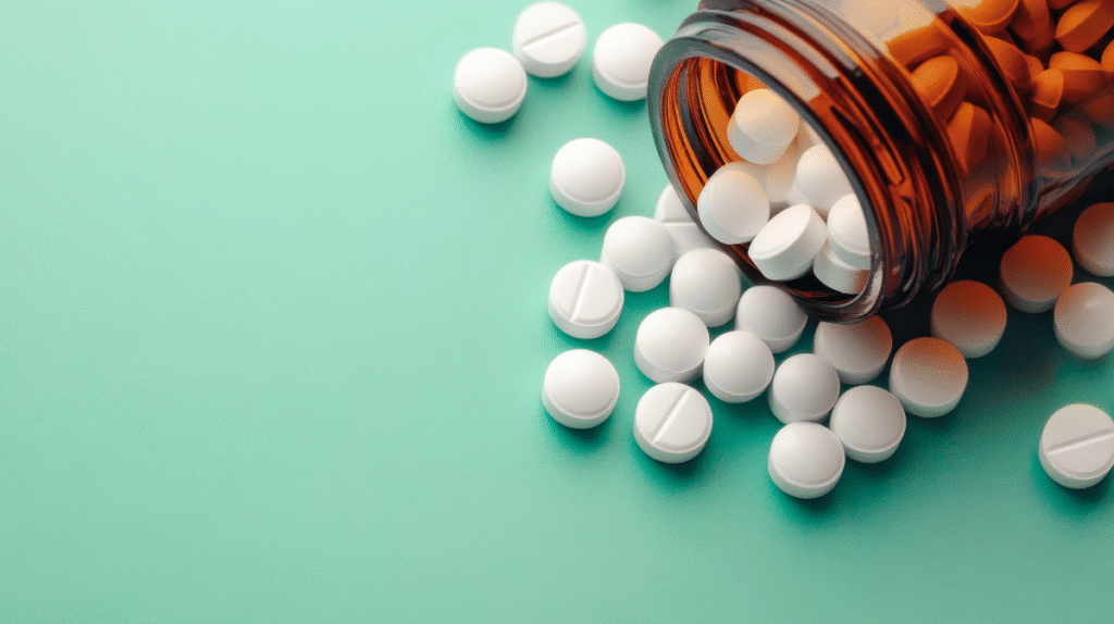 Kuvituskuvassa valkoisia, litteitä lääketabletteja.